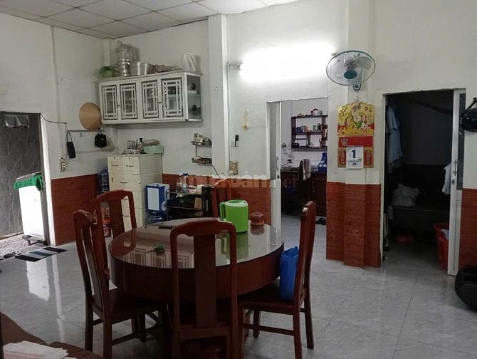 Cần Bán Gấp Nhà Cấp 4 Nở Hậu – Xe Hơi Vào Tận Sân – Giá Cực Tốt Tại