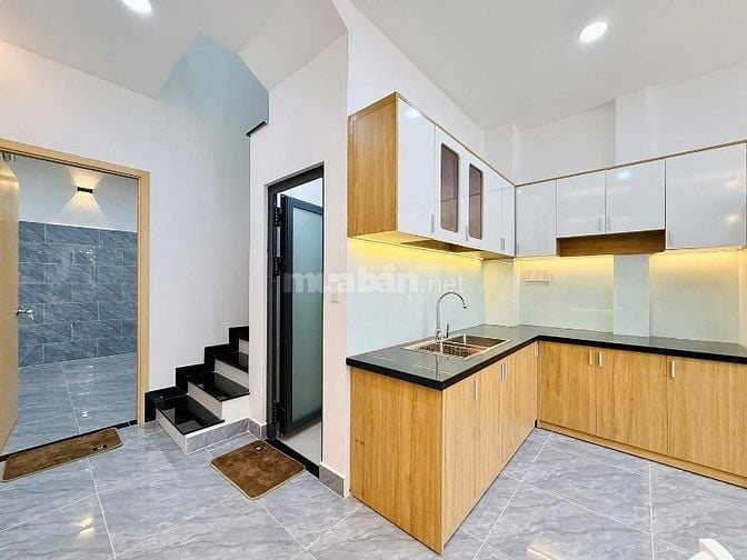 Nhà sổ hồng riêng-full nội thất- hẻm ôtô Lê Văn Sỹ - Quận 3 giá 1tỷ690