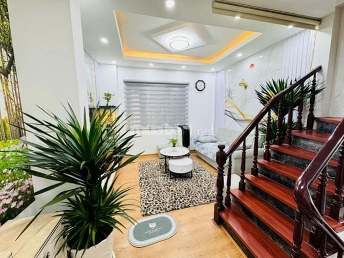Bán nhà trong ngõ Tôn Đức Thắng