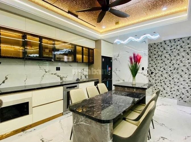 🏡 [🔥 CHỈ 4.28 TỶ] NHÀ ĐẸP NGUYỄN VĂN TRỖI – 1 TRỆT 2 LẦU HẺM XE HƠI