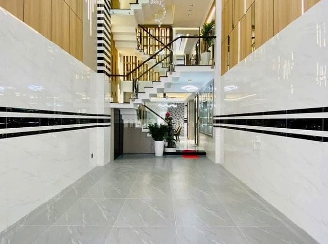 🏡 [🔥 CHỈ 4.28 TỶ] NHÀ ĐẸP NGUYỄN VĂN TRỖI – 1 TRỆT 2 LẦU HẺM XE HƠI