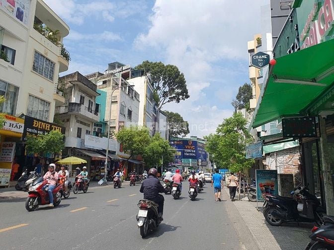 BÁN GẤP NHÀ MT TRẦN BÌNH TRỌNG 330TR/M2 NGAY AN DƯƠNG VƯƠNG P4 Q 5