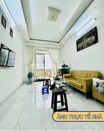 Nhà mới, 1 trệt 1 lầu, có sân riêng, thoáng, 100m ra CMT8