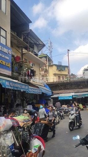 (MIỄN MÔI GIỚI) CHÍNH CHỦ BÁN NHÀ 3 TẦNG 115M2 TẠI HOÀN KIẾM