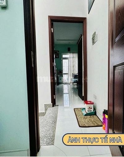 Nhà mới, 1 trệt 1 lầu, có sân riêng, thoáng, 100m ra CMT8