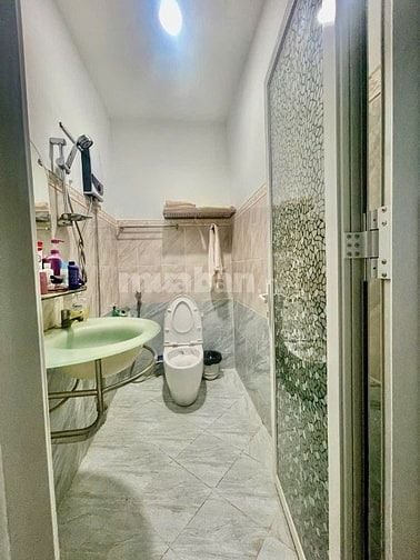 Bán hoặc cho thuê nhà quận Gò Vấp giá rẻ bất ngờ 