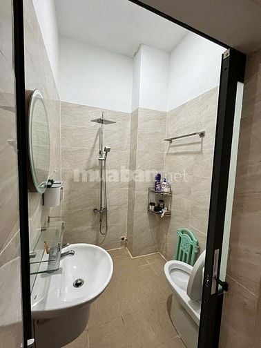 Bán căn góc đường vĩnh hội.P4.Q4,dt:9x8.5m,giá:16.5tỷ(4lầu)