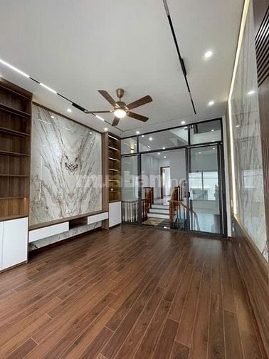 Cần bán gấp nhà 4 tầng Sát chợ Tình Lam, Đại Thành Quốc Oai