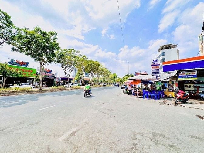 ❇️❇️ Cho Thuê Nhà Mặt Tiền: 183 Trần Não - Quận 2 - 40x40m