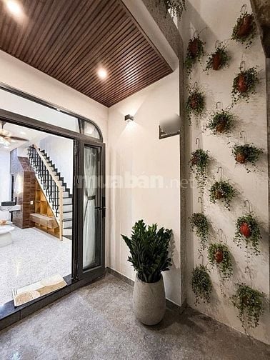 Nhà tuyệt đẹp DT:3x10,5m CAO CẤP hẻm Hoàng Văn Thụ, P9, Q.Phú Nhuận.