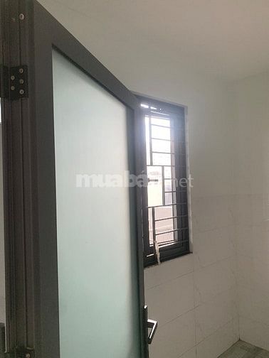 Cho thuê nguyên lầu 3 gồm 2 phong ngủ riêng biệt 