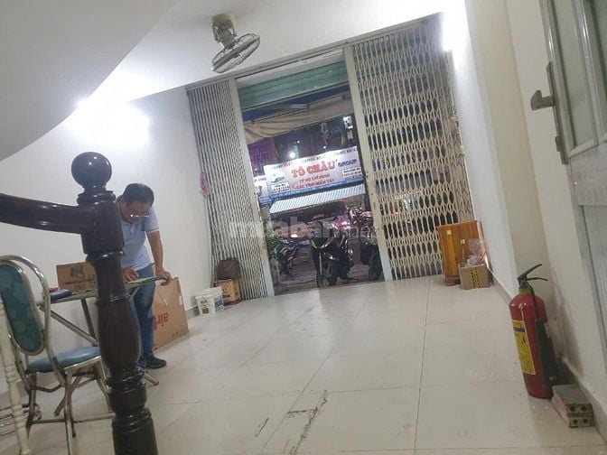 Cho thuê nhà mặt tiền đường Lê Hồng Phong, Phường 2, Quận 10