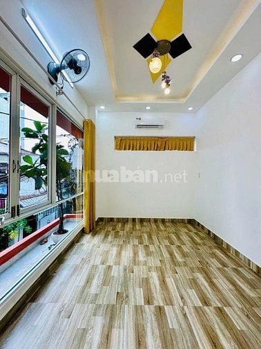 Chính chủ bán gấp nhà 39m² đường Diên Hồng, P1, Bình Thạnh. Xây 2 tầng