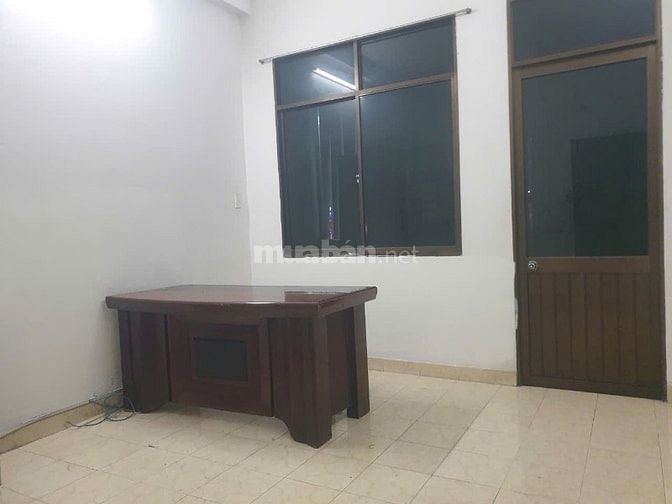 Cho thuê nhà mặt tiền đường Lê Hồng Phong, Phường 2, Quận 10