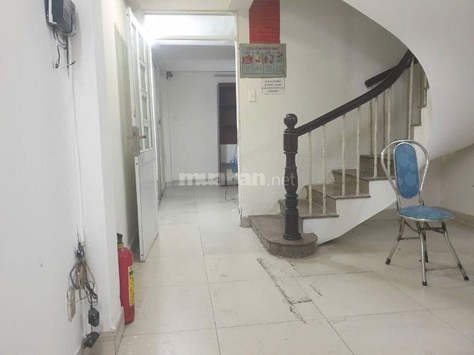 Cho thuê nhà mặt tiền đường Lê Hồng Phong, Phường 2, Quận 10