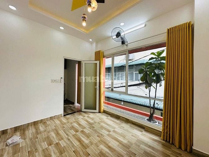 Chính chủ bán gấp nhà 39m² đường Diên Hồng, P1, Bình Thạnh. Xây 2 tầng