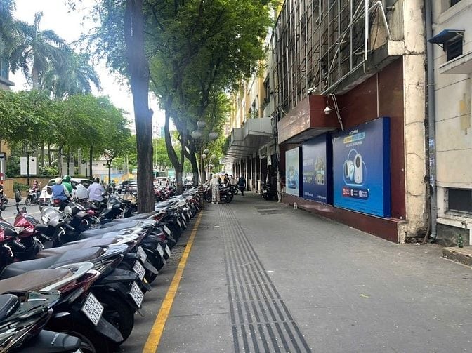 Cho thuê văn phòng ngay gần nhà Thờ Đức Bà, Bưu Điện Thành Phố. 