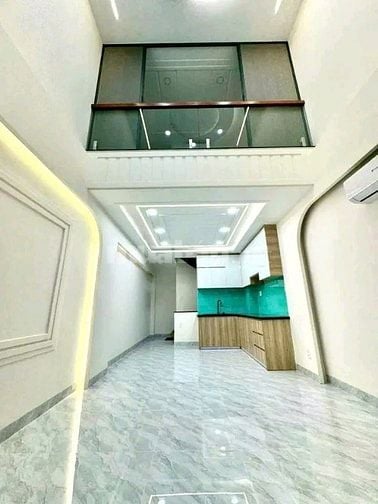 Kẹt tiền bán nhà Lý Thường Kiệt, p.15, Quận 11. Giá 4,01 tỷ/56m2, HXH