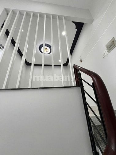 Bán nhà Hóc Môn sổ hồng riêng, 1 trệt 1 lầu, đường Phan Văn Hớn
