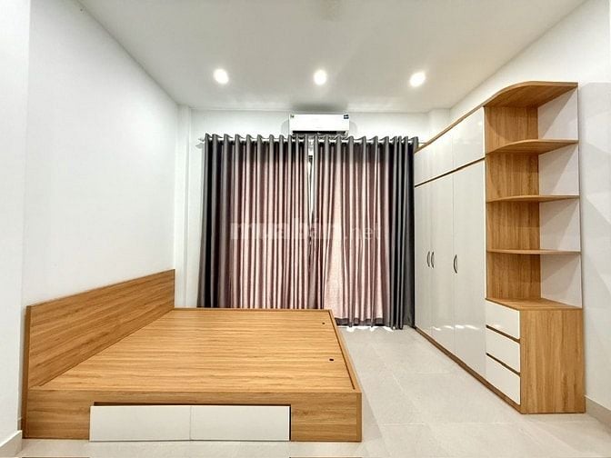 Bán tòa nhà CHDV xây mới phố Trường Chinh, Dt 75m2, 7t, 21.9.