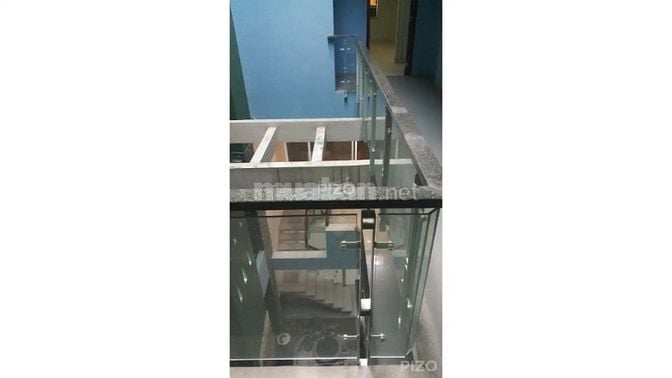 BÁN NHÀ  MẶT TIỀN CẦM BÁ THƯỚC, DT 139,2m2, 4 tầng, nhà trống