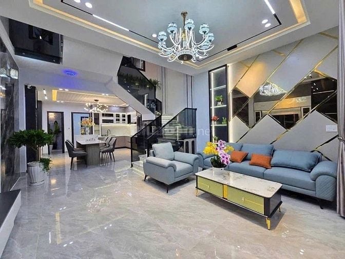 Chính chủ cần bán gấp đi định cư Trần Quang Diệu p14 Q3,70m2,giá 3tỷ5 