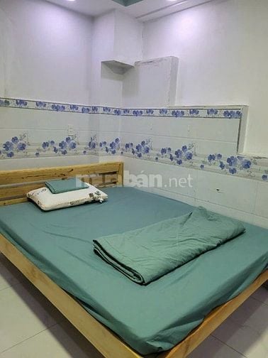 4×16-2tầng-hẻm-xe-hơi-nguyễn-văn-quá-quận12- khu dân cư đông đúc 