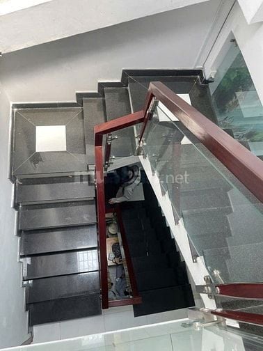 4×16-2tầng-hẻm-xe-hơi-nguyễn-văn-quá-quận12- khu dân cư đông đúc 