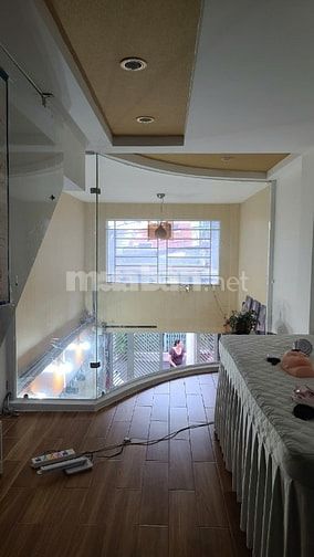 Cần cho thuê nhà nguyên căn Đường Huỳnh Văn Bánh, p 13 Quận phú nhuận