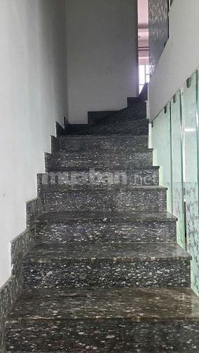 Cần cho thuê nhà nguyên căn Đường Huỳnh Văn Bánh, p 13 Quận phú nhuận