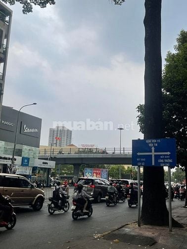 Cho Thuê Nhà Nguyên căn cạnh Cầu Vượt NTP - Ba tháng Hai Quận 10 