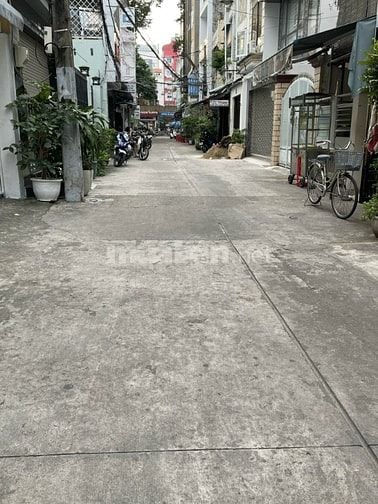 Cho Thuê Nhà Nguyên căn cạnh Cầu Vượt NTP - Ba tháng Hai Quận 10 