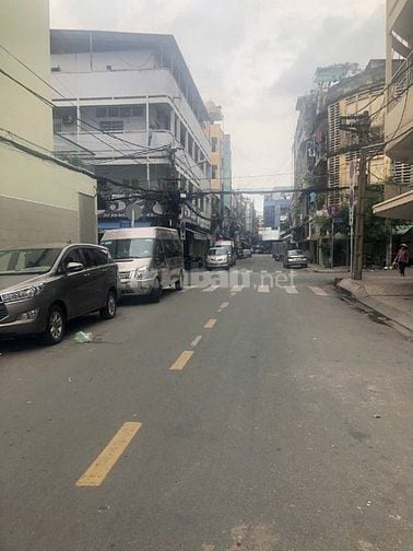 Chính chủ Bán nhà Mặt tiền đường Phan Phú Tiên, P.10, Quận 5