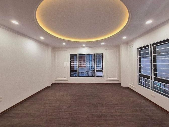 Cho thuê nhà ngõ 140 Kim Giang: 45m2, 6 tầng, thang máy, 18tr