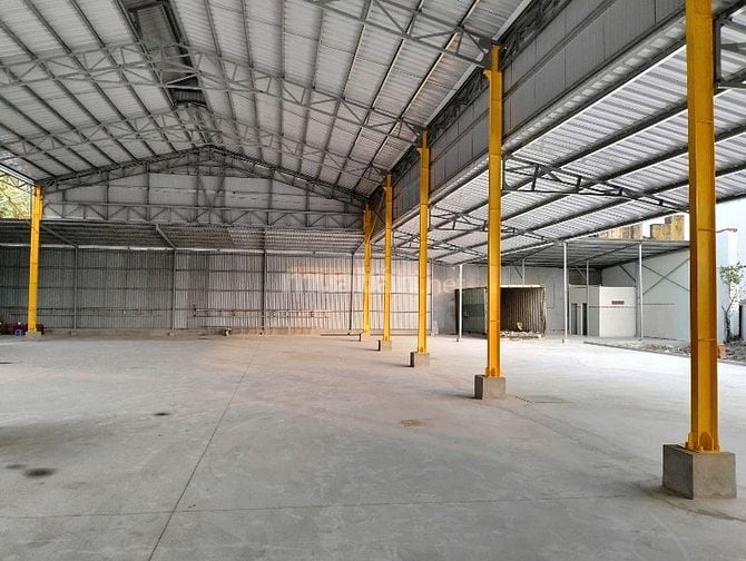 CHO THUÊ KHO CÓ NHÀ VĂN PHÒNG LIỀN KỀ MỚI XÂY DỰNG MẶT TIỀN QL1A