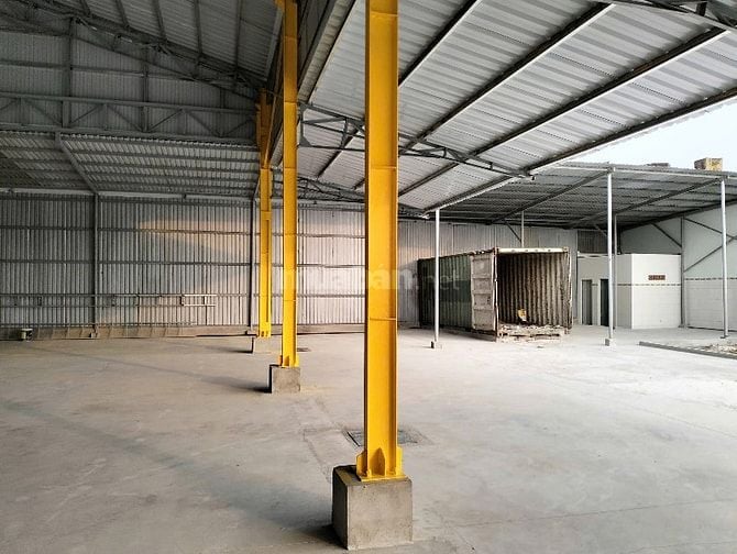 CHO THUÊ KHO CÓ NHÀ VĂN PHÒNG LIỀN KỀ MỚI XÂY DỰNG MẶT TIỀN QL1A