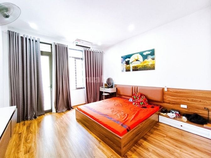Bán nhà đường Hoàng Mai ô tô tránh, Dt 58m2, 4t, kinh doanh đỉnh.