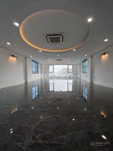 Cho thuê toà văn phòng mới, mặt phố Trung Kính, Cầu Giấy, 135m2x9 tầng