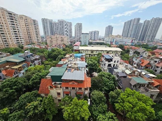 Bán chung cư C4 mặt đường Nguyễn Cơ Thạch, 106 m2, 3 ngủ, siêu rẻ