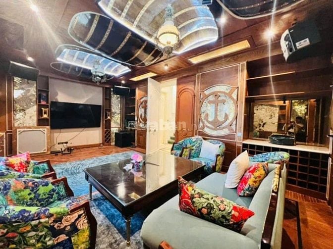 Bán biệt thự view hồ TP Giao lưu, Phạm Văn Đồng, Hà Nội