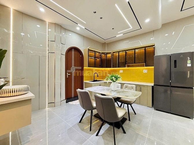 Nhà đẹp 1trệt 1lầu cần bán gấp giá 1tỷ860 – Ngô Quyền,Quận5 - Sổ riêng
