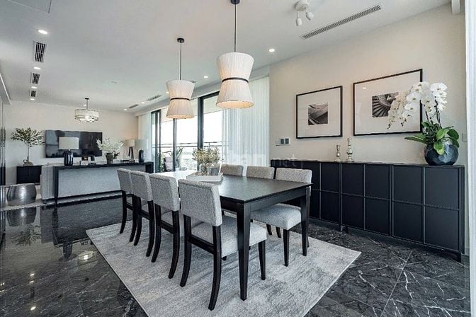 Cần bán cắt lỗ căn góc 4 ngủ chung cư Udic West lake view lotte tây hồ