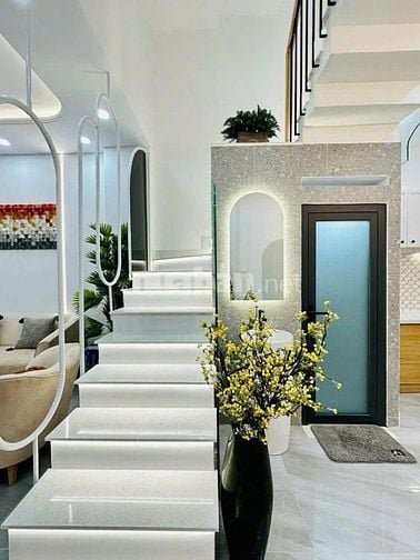 Bán nhà trung tâm Tan Bình - Đường Gò Cẩm Đệm. Ngay công viên