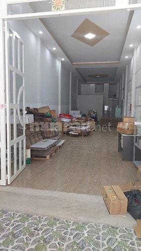 NHÀ DIỆN TÍCH KHỦNG HẺM XE TĂNG THÔNG QUỐC LỘ