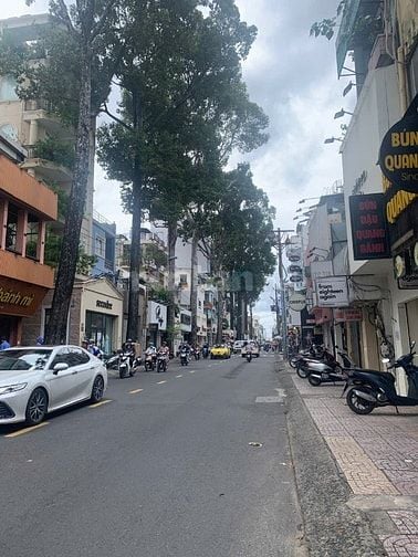BÁN NHÀ TRẦN QUANG DIỆU, P14,Q3.DT:5,05X12, 1TR3L, GIÁ:14 TỶ