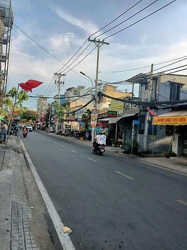 Chọn lọc nhà mặt tiền đường lớn Tân quy quận 7. KDBB đỉnh. 6*18 chỉ 22