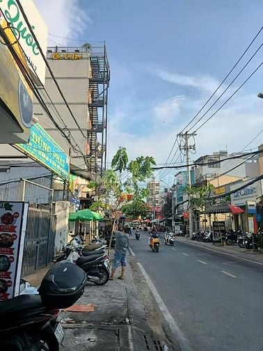 Chọn lọc nhà mặt tiền đường lớn Tân quy quận 7. KDBB đỉnh. 6*18 chỉ 22