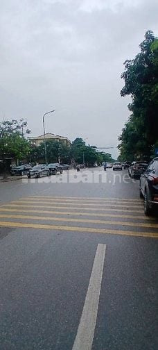 TRUNG TÂM THANH TRÌ - PHỐ ẨM THỰC VŨ LĂNG - MẶT NGÕ OTO VF3 - DT RỘNG 