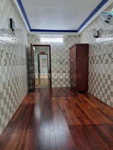 Cho Thuê Nhà HXH Giáp Quận 1, Vinhomes,  Saigon Pear 