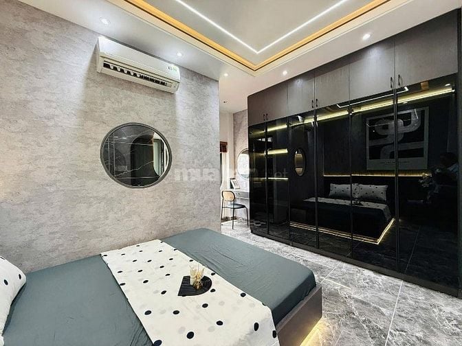 Giảm sâu giá chỉ còn 2tỷ230-Nhà đẹp Lạc Long Quân,Tân Bình - Hẻm rộng